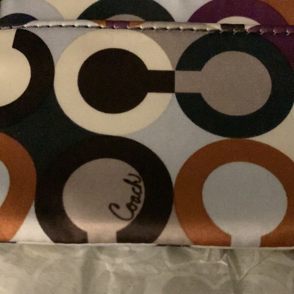 Coach Keychain Wallet - Picture 3 of 16
